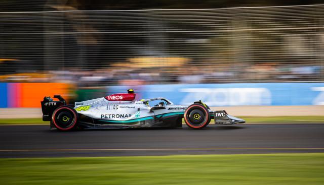 开云app-规则改革让梅赛德斯遇困境 汉密尔顿重演2009惨剧